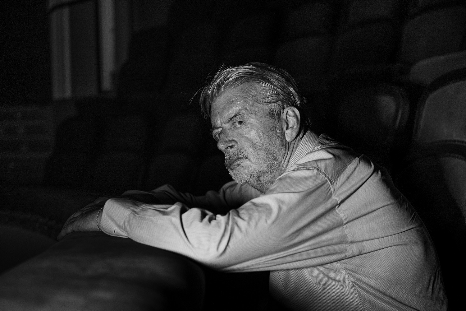 „Отело“ от Шекспир и фотосесия с Михаил Мутафов за Нощта на театрите